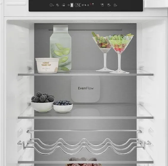 Холодильник HOTPOINT-ARISTON HSBT 18IXE