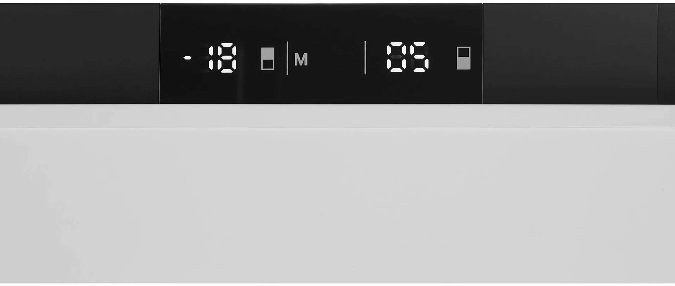 Холодильник HYUNDAI HBR 1786 белый