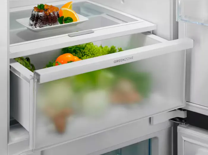 Холодильник ELECTROLUX E7TNGE18S