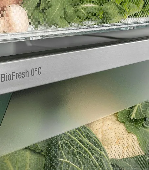 Холодильник LIEBHERR CBNbsa 5753