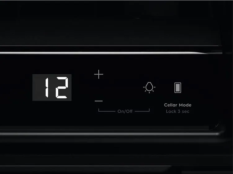 Винный шкаф ELECTROLUX EWUS018B7B