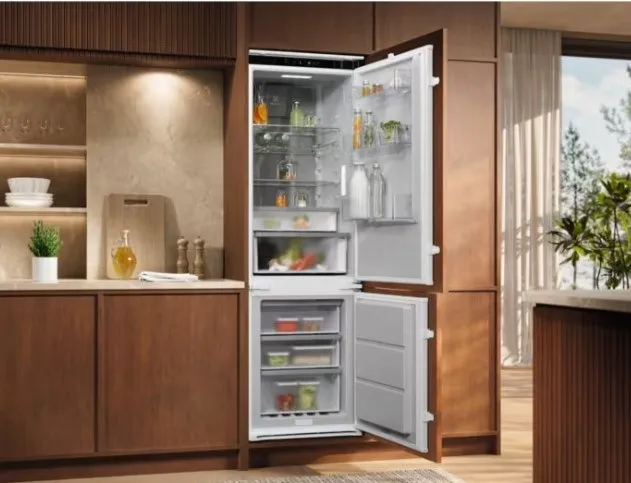 Холодильник ELECTROLUX E8MNCD18S