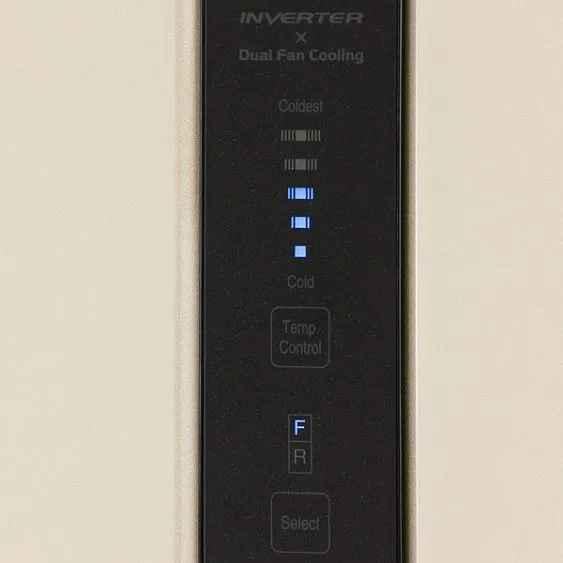 Холодильник HITACHI R-V662 PU3 PBE бежевый