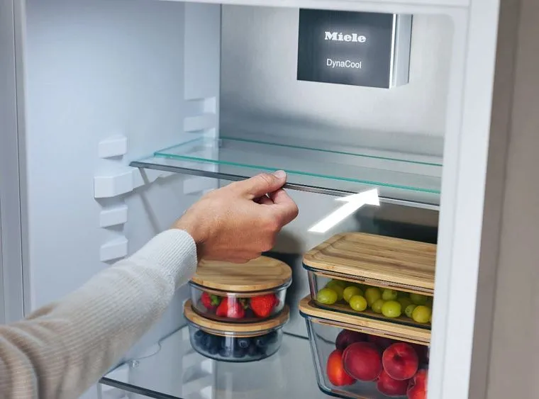 Холодильник MIELE K 7777 B