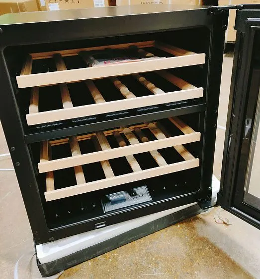 Винный шкаф MC WINE W35DB
