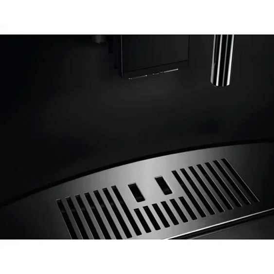 Кофемашина AEG NKC9N8T