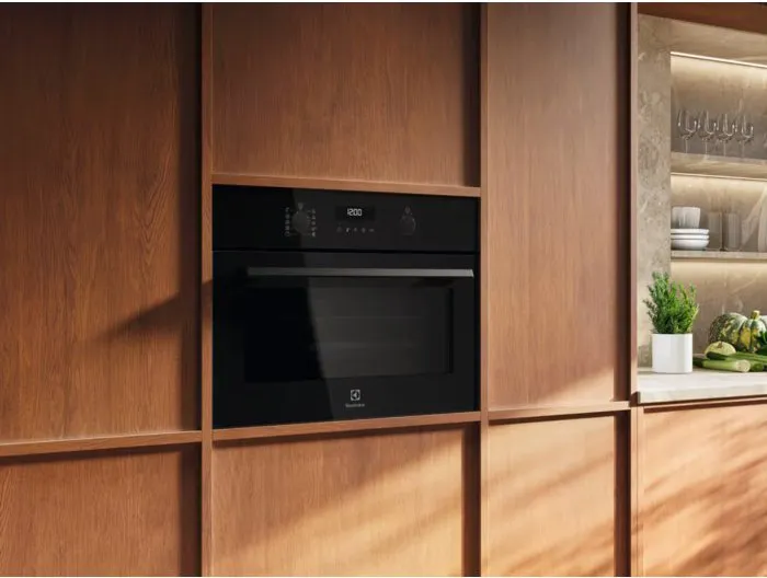 Микроволновая печь ELECTROLUX LVM6E46Z