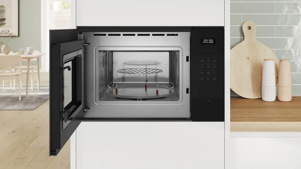 Микроволновая печь BOSCH BEL554MB2
