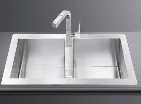 Кухонная мойка SMEG lqr862f-2