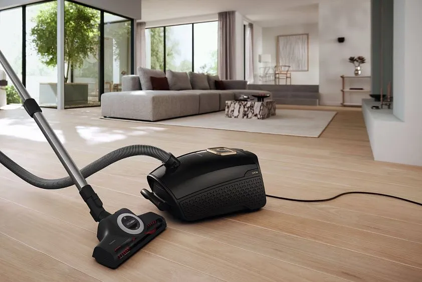Пылесос MIELE Guard L1 Cat-Dog Flex SUZF0 черный