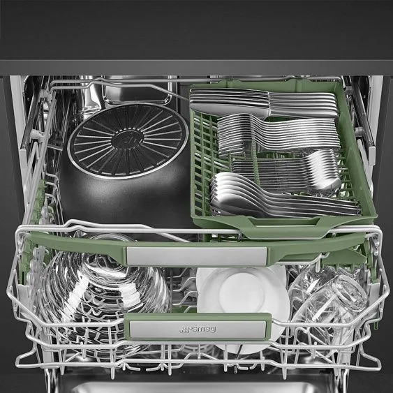 Посудомоечная машина SMEG STL7322BQL