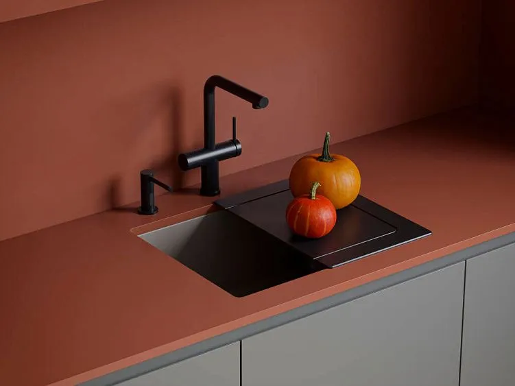 Смеситель OMOIKIRI Karatsu-S-GB (4994611)