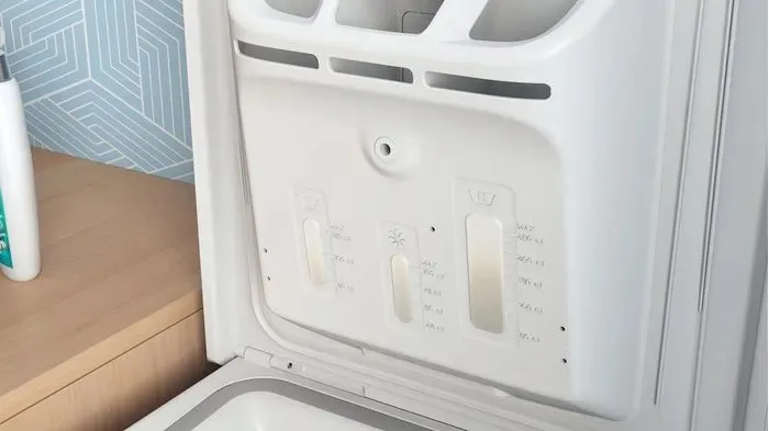Стиральная машина INDESIT BTW S50400