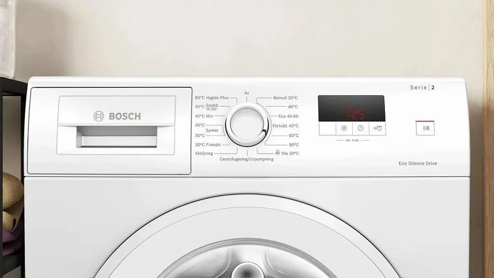 Стиральная машина BOSCH WGE03200SN