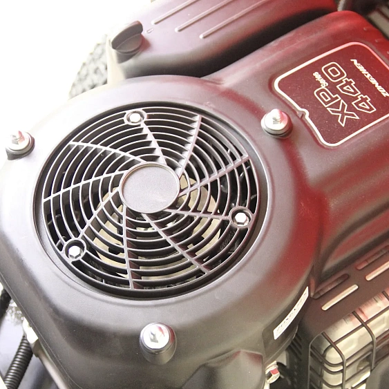 Газонокосилка с сиденьем EVOLINE TRG84M