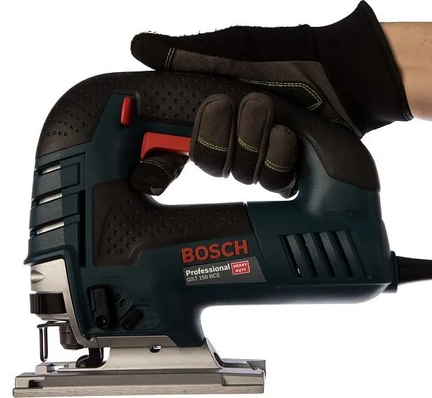 Лобзик BOSCH gst 150 bce