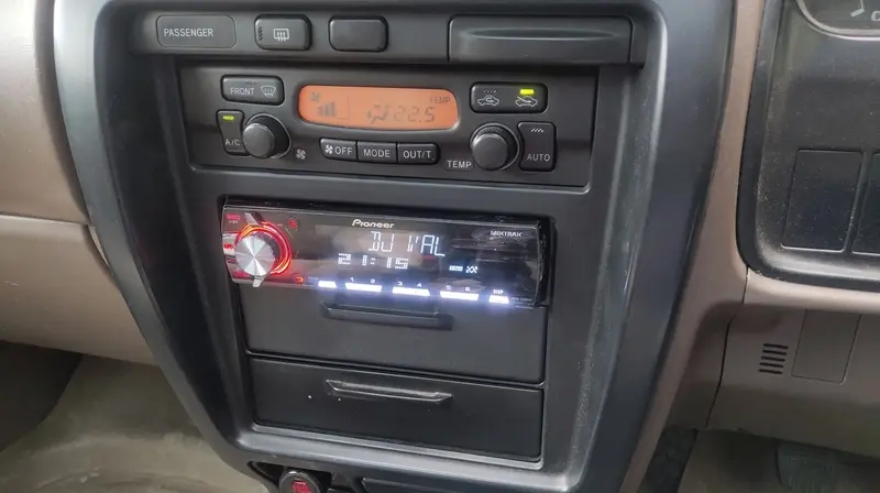 Автомагнитола PIONEER mvh-x460ui