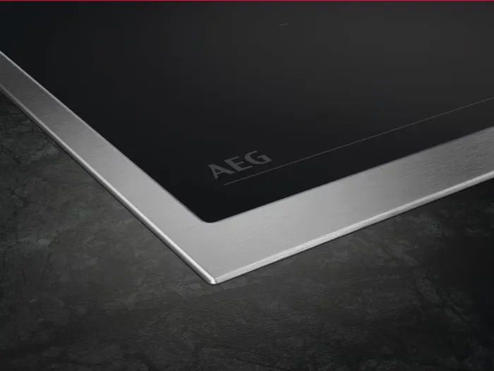 Варочная поверхность AEG TO64IM00XB