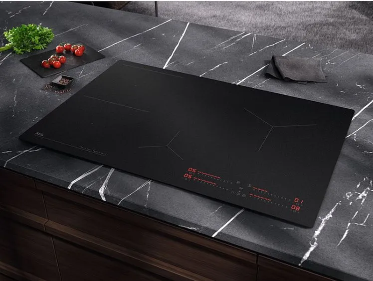 Варочная поверхность AEG TI84IB10IZ