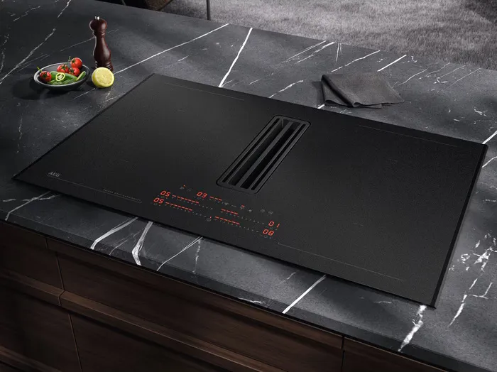 Варочная поверхность AEG NCP84C01AZ