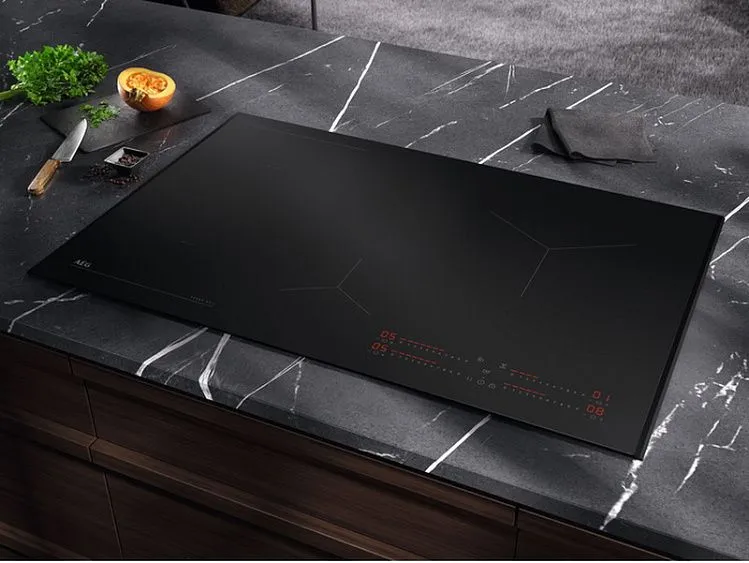 Варочная поверхность AEG NII84B30AB