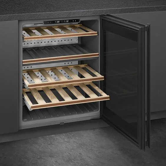 Винный шкаф SMEG CVI638RN1