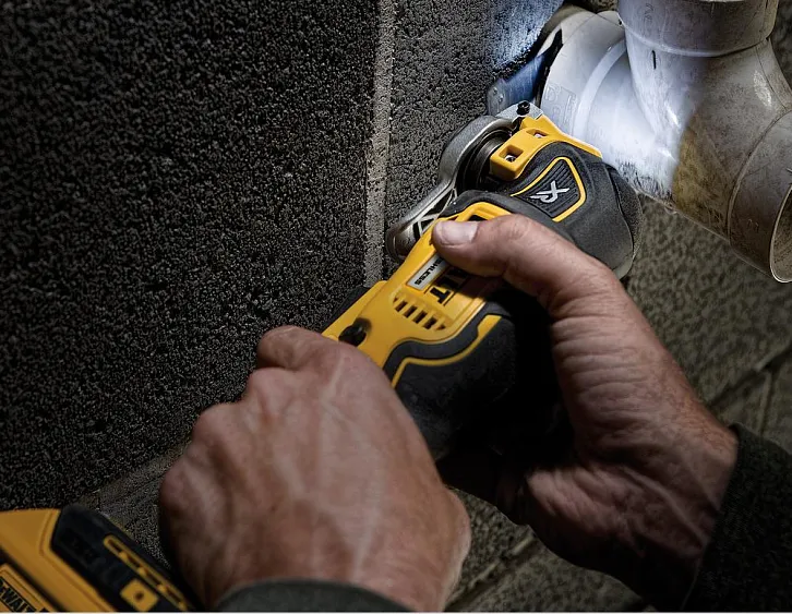 Мультитул DEWALT DCS356N