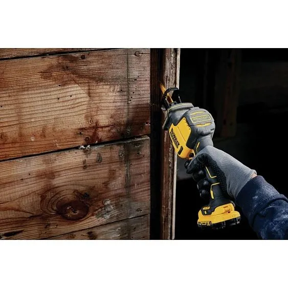Пила сабельная DEWALT DCS312N (без АКБ и З/У)