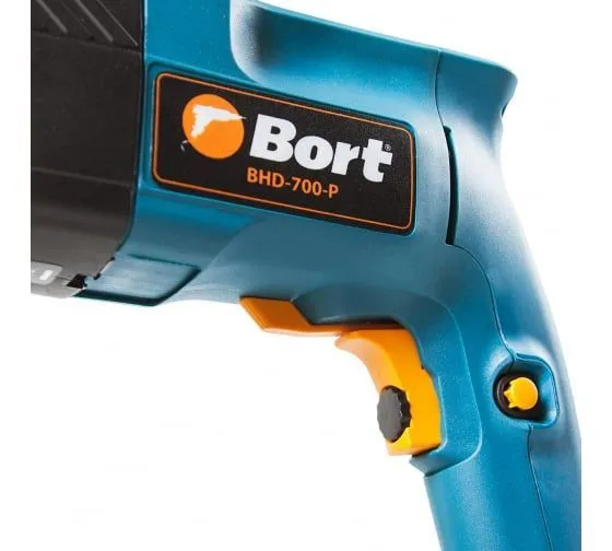 Перфоратор BORT BHD-700-P 91270696