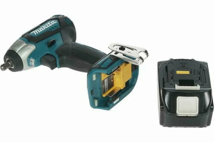 Аккумуляторный ударный гайковерт Makita DTW180RFE
