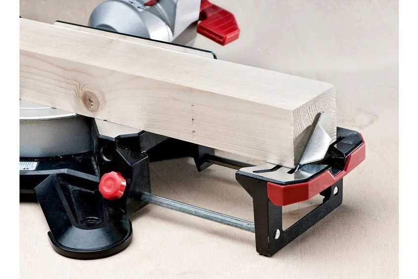 Пила торцовочная Metabo KGSV 216 M 619261000