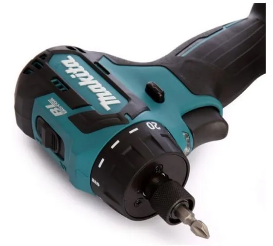 Дрель Makita DF032DWME